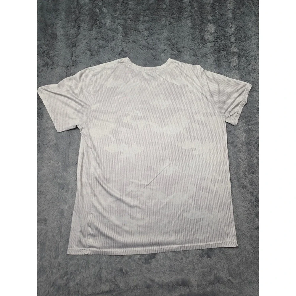 Nike Dri-FIT Mens XL Grey Camo Short Sleeve Training Shirt Activewear 0245